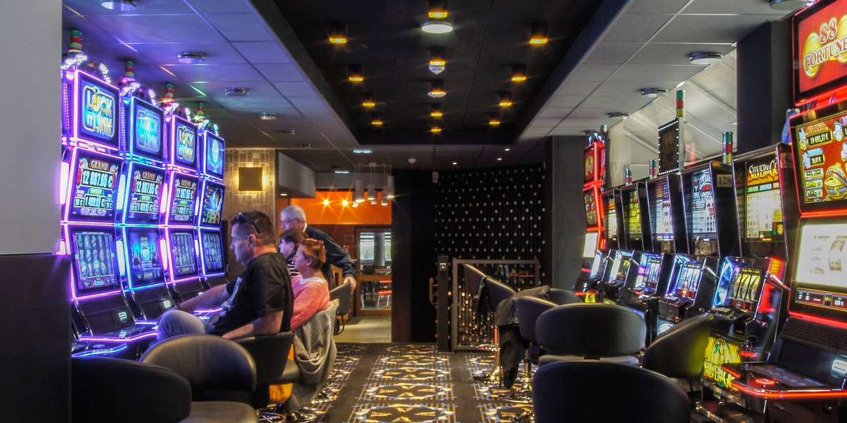 découvrez le casino de brides-les-bains, un lieu charmant alliant divertissement, jeux variés et atmosphère conviviale au cœur de cette station thermale.