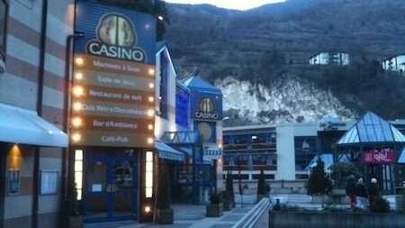 découvrez le casino de brides-les-bains, un lieu de divertissement unique alliant jeux, animations et ambiance conviviale au cœur de la savoie.